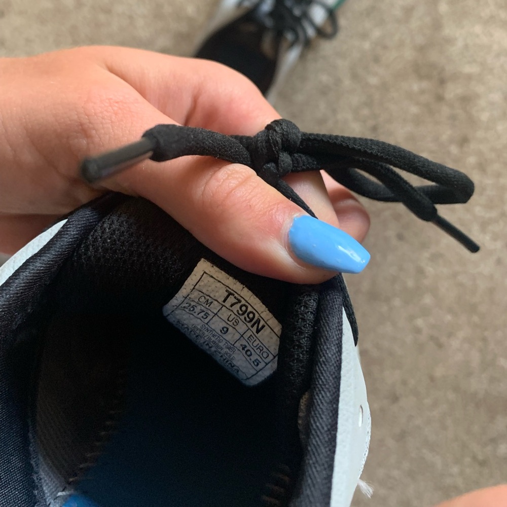 ASICS shoes - Picture 3 of 4